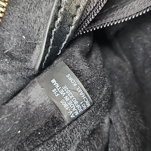 MICHAEL KORS ROLLINS SATCHEL BLACK SNAKESKIN EMBOSSED LEATHER - Picture 16 of 16